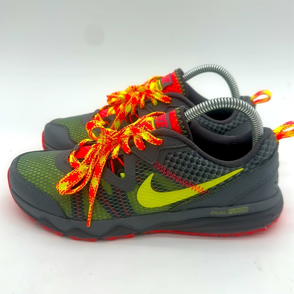 Nike Dual Fusion Trail Run Running Athletic Gray Shoes Women 652869-008 Size 7.5 - Picture 3 of 12